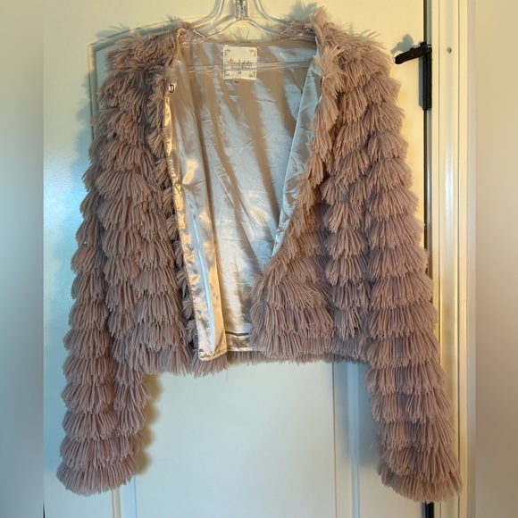 Altar’d state jacket - Picture 2 of 2